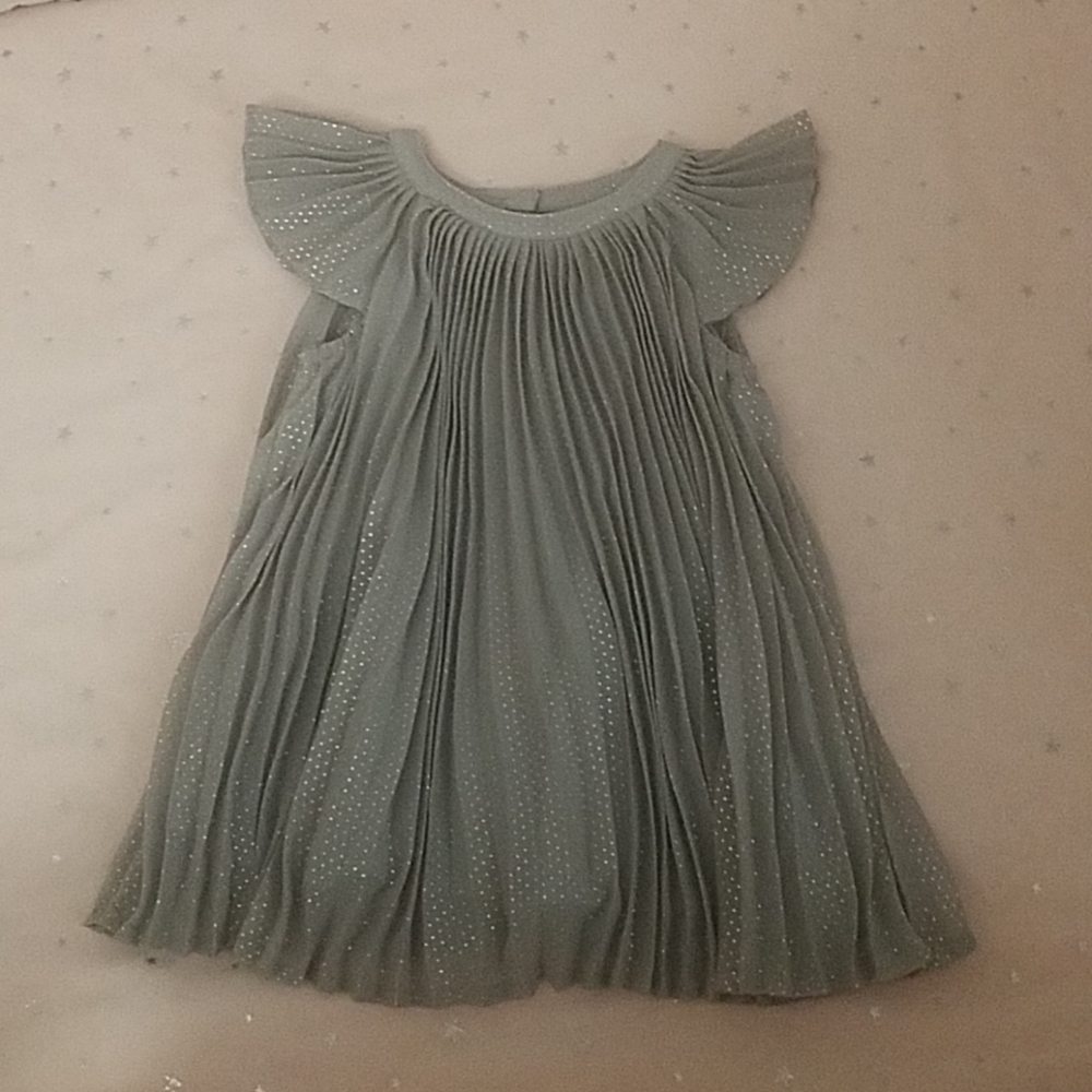 Baby gap 6-12 month gray flutter dress